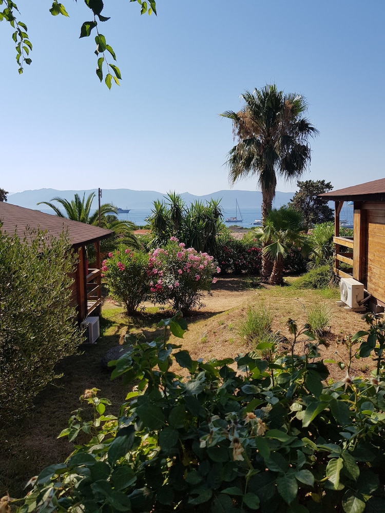Superior Triple Room, Sea View photo 3