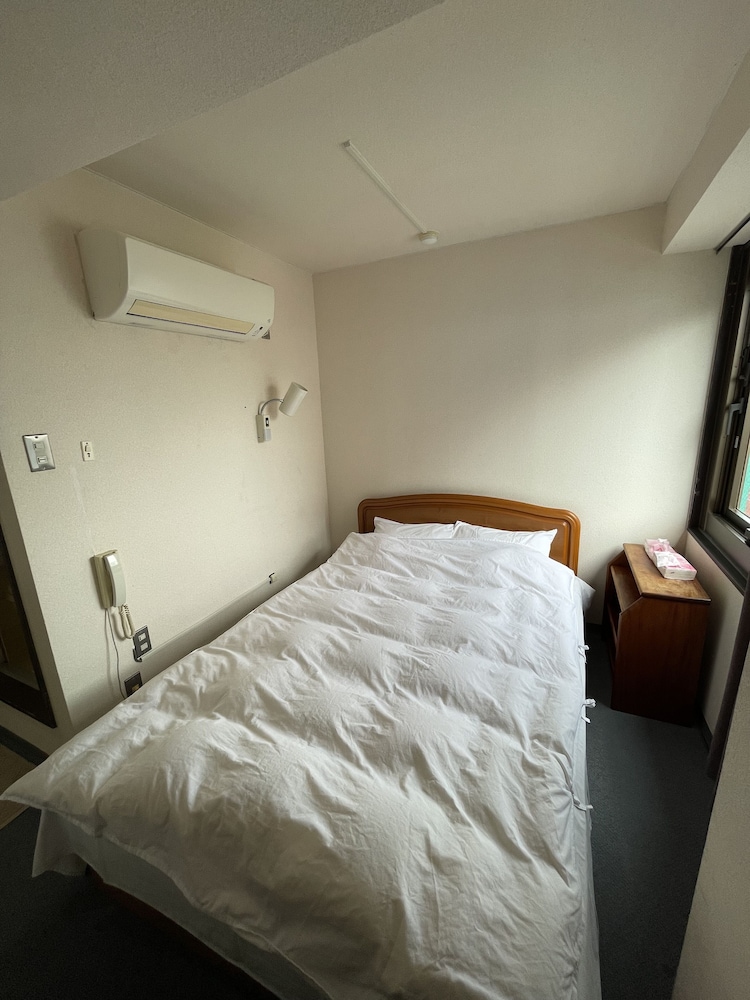 Basic Room photo 3
