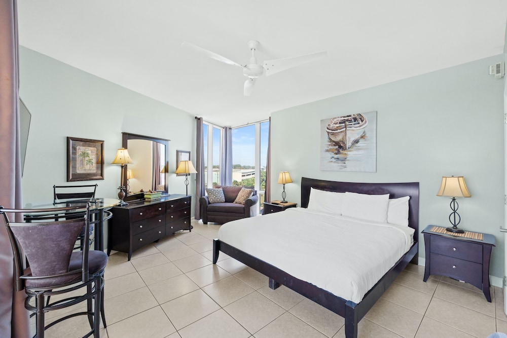 Studio, Ocean View (301E-A) photo 2