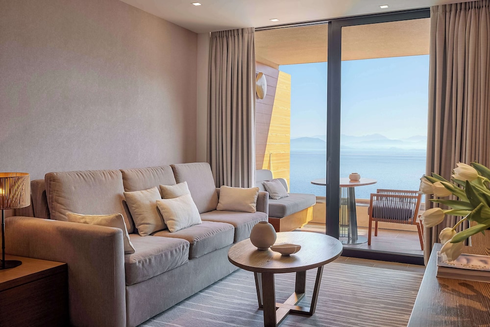 Ionian Sea View Grand Room - King - Photo 2