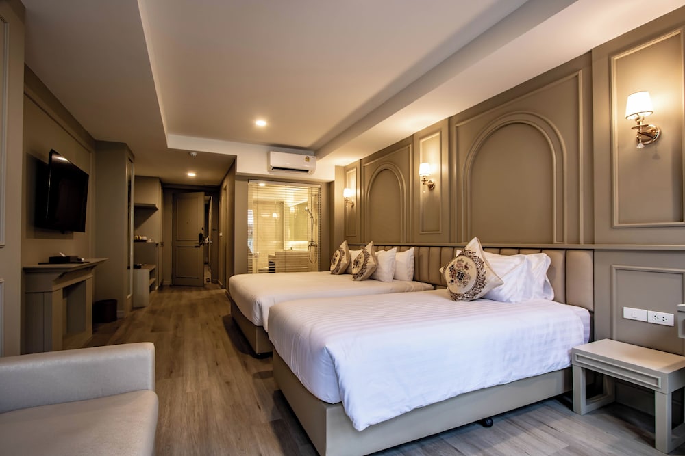 Premier Triple Room - Photo 8