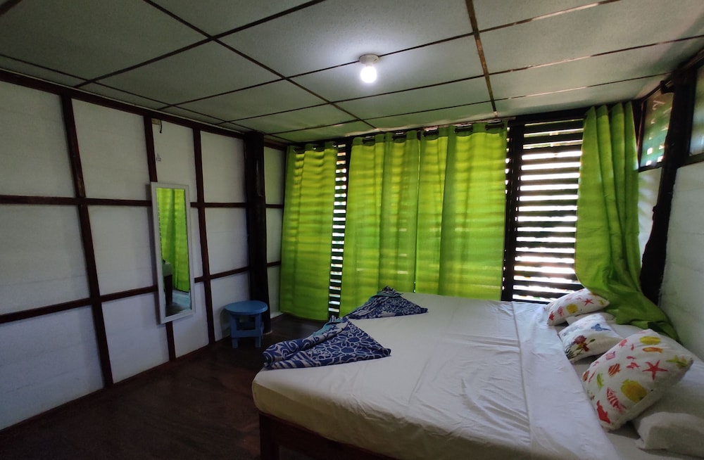 Standard Double Room, 1 King Bed, Balcony, Mountain View photo 1