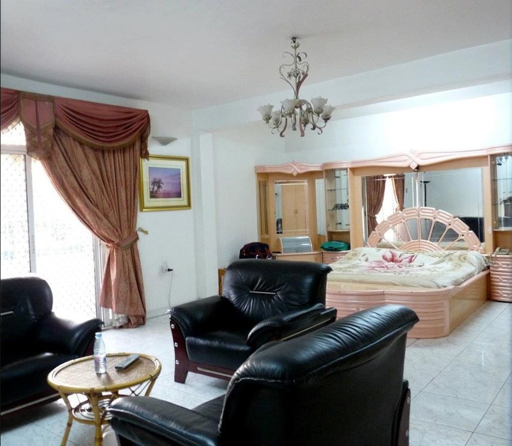 Executive Room photo 1