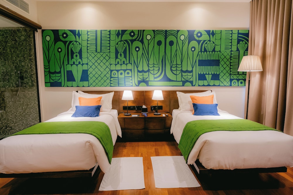 Twin Room, Balcony, Garden View photo 2