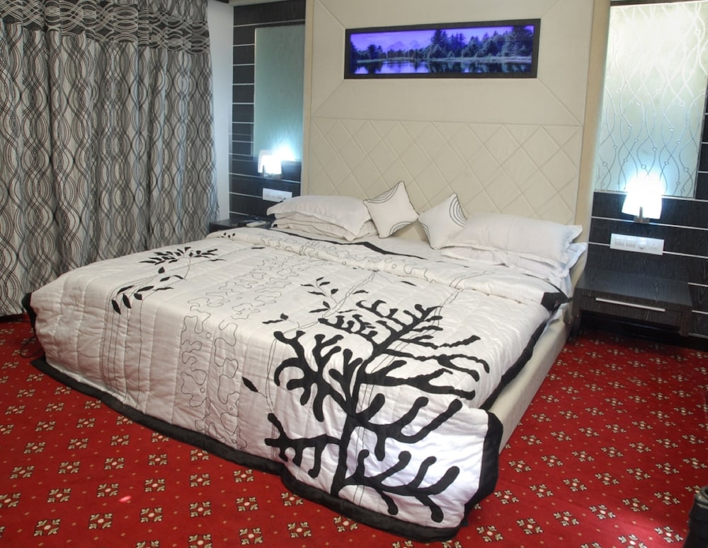 Royal Double Room, 1 King Bed, Non Smoking