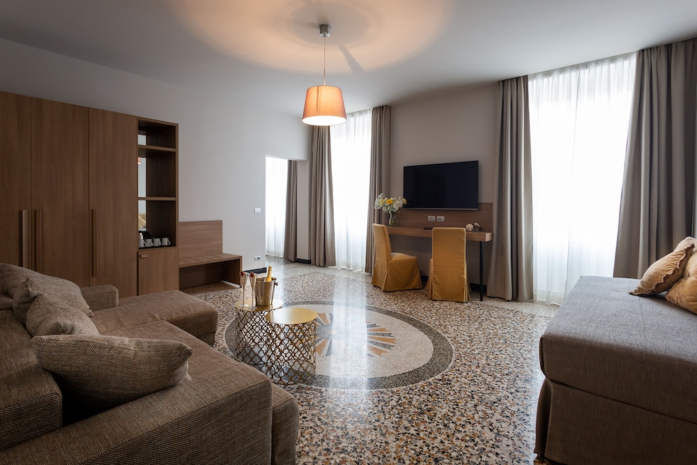 Presidential Suite