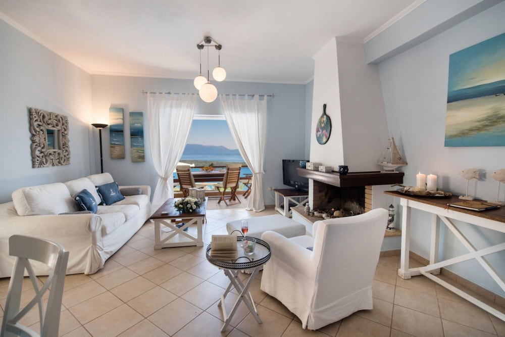 Villa photo 1