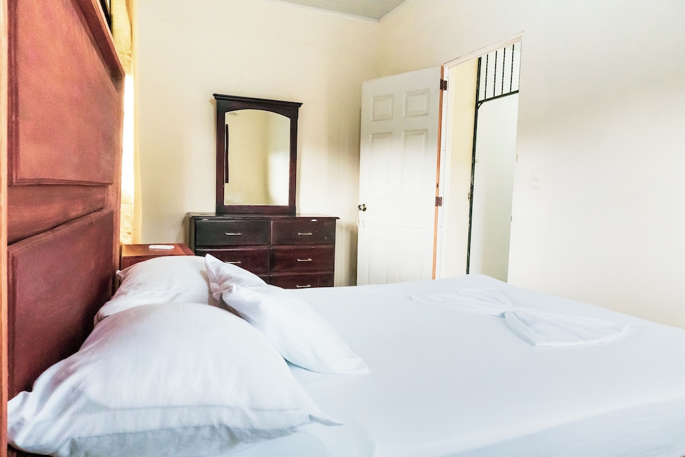 Basic Double Room, Hill View photo 3