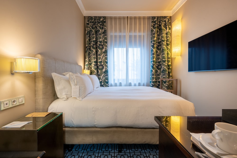 Deluxe Single Room, 1 Queen Bed