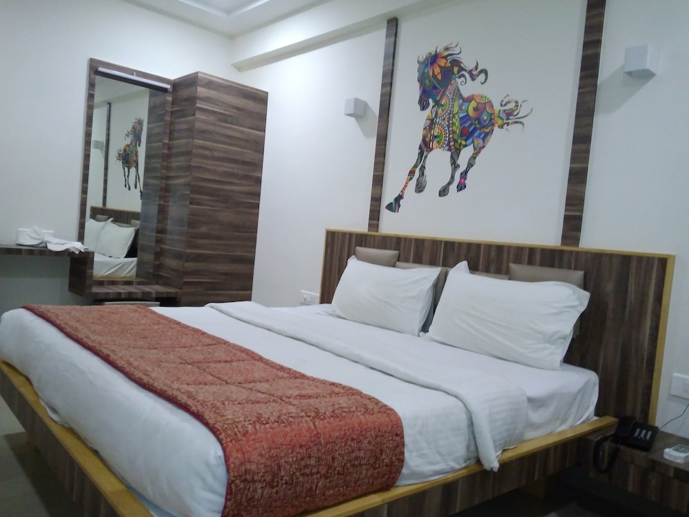 Executive Double Room Single Use, 1 Queen Bed photo 2