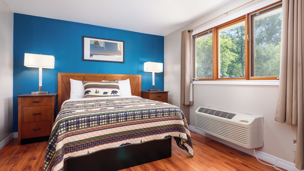 Signature Cabin