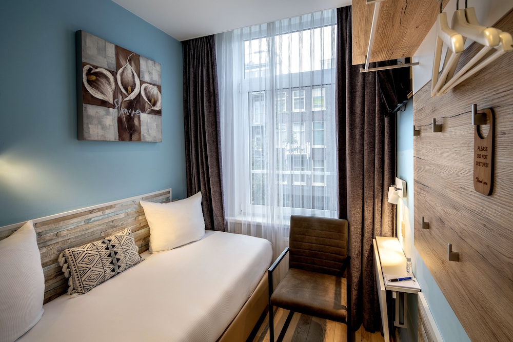 Standard Single Room, 1 Twin Bed, Non Smoking, Ensuite photo 1