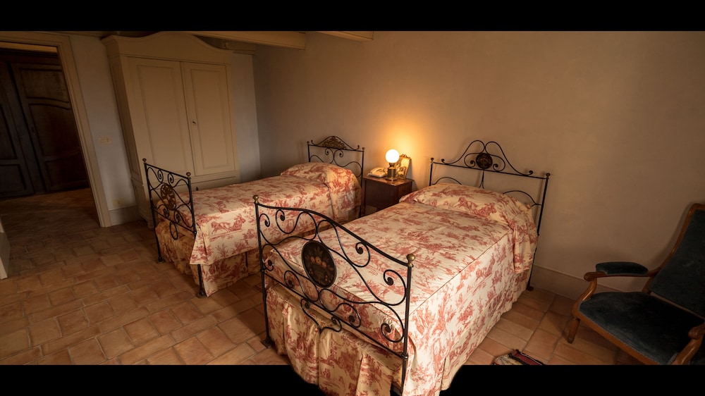 Twin Room, Shared Bathroom, Garden View photo 1