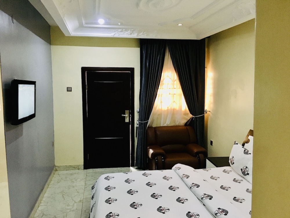 Deluxe Room - Photo 2