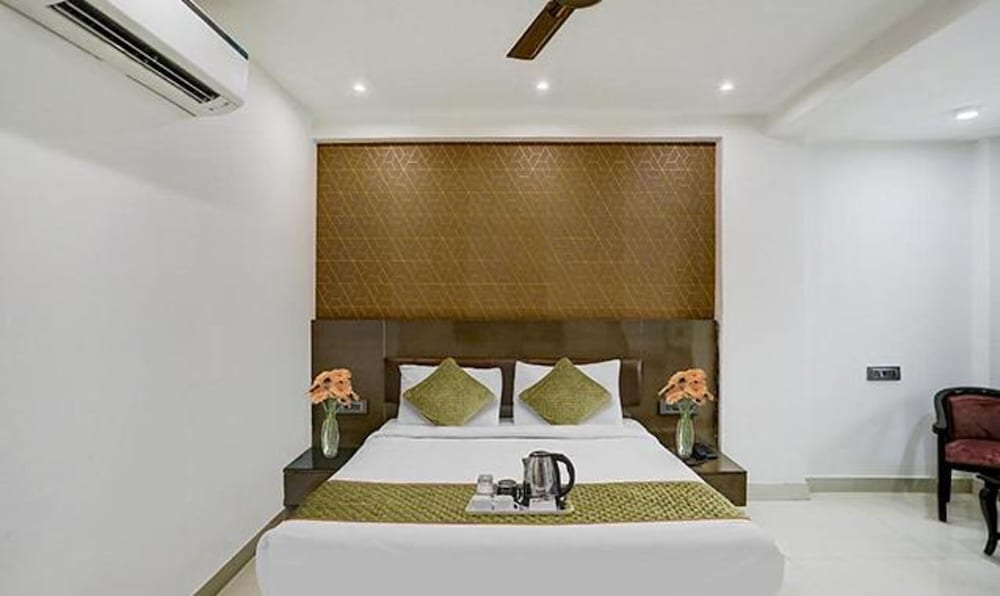 Deluxe Room - Photo 4