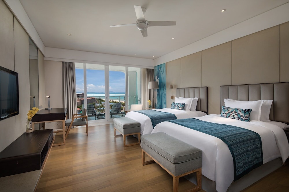 Deluxe Ocean View King Room
