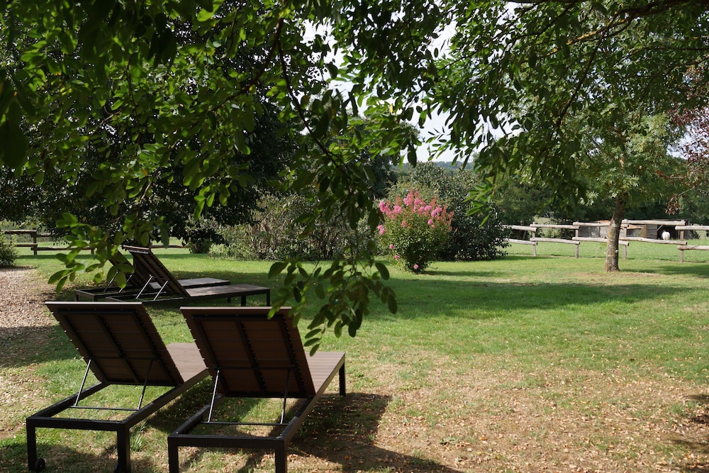 Double or Twin Room, Garden Area (Chambre Pourpre) photo 2