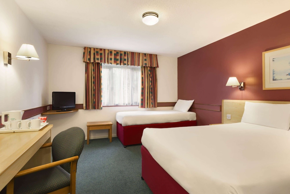Room, 2 Twin Beds, Non Smoking - Photo 1
