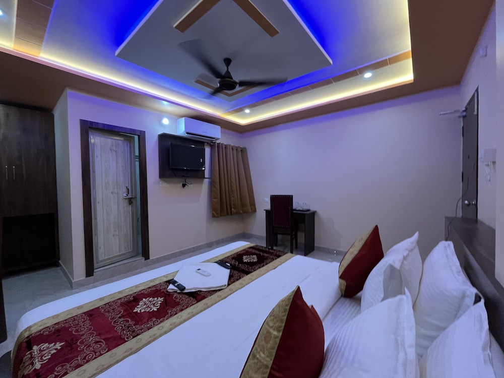 Deluxe Room - Photo 3
