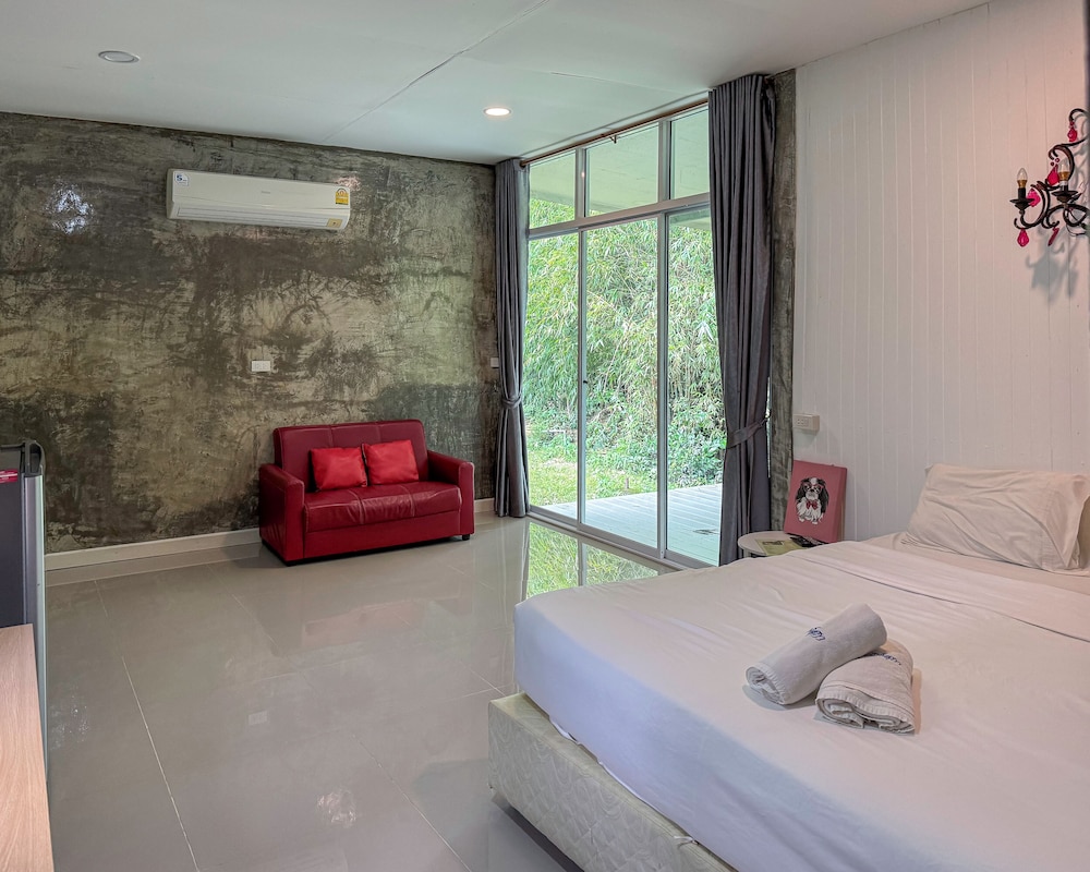 Deluxe Double Room, Garden View photo 2