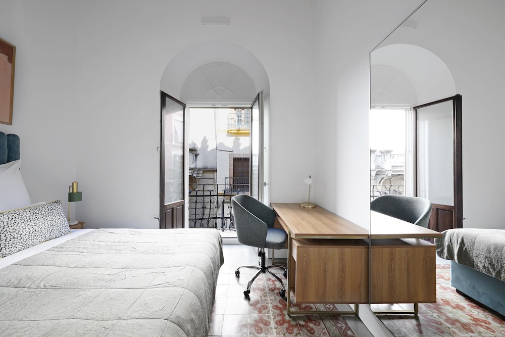 Extra Large Studio with Kitchen and Sofa Bed - Photo 6
