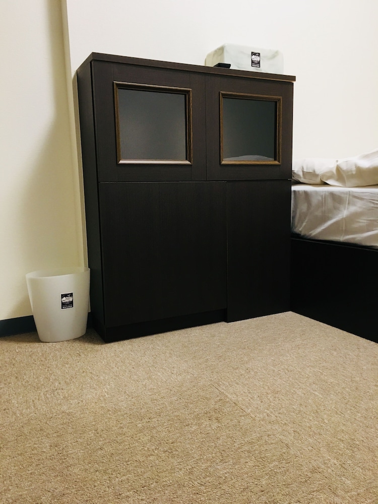 Standard Twin Room - Photo 4