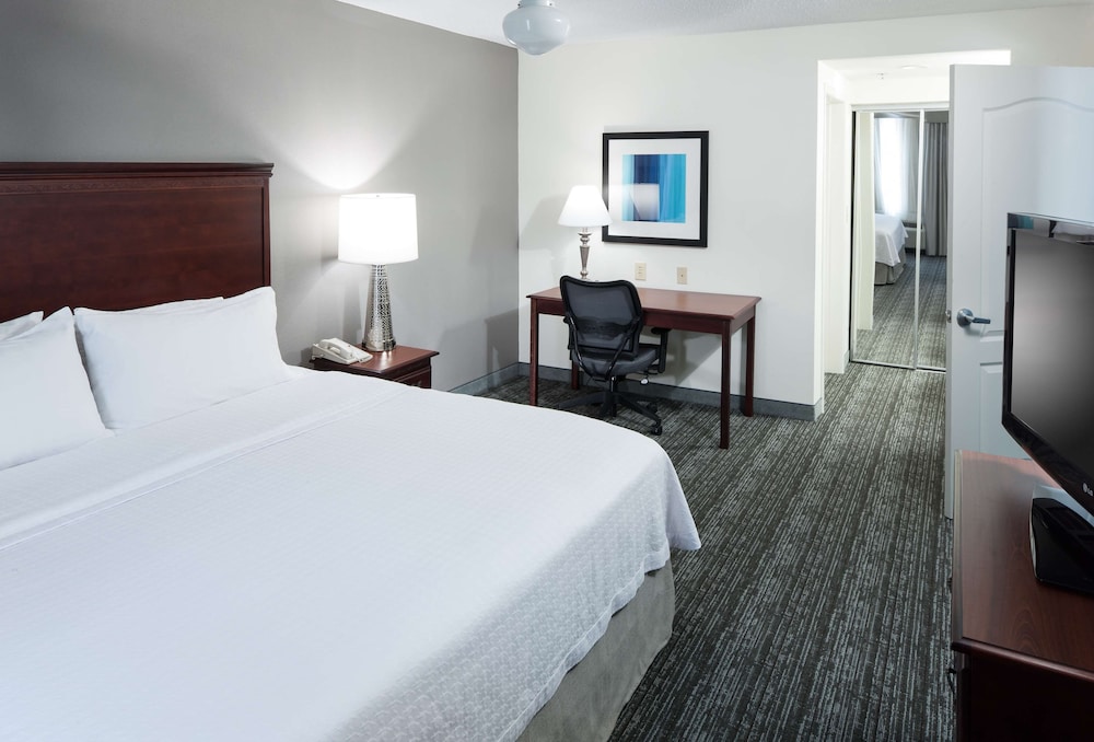 Suite, 1 King Bed, Accessible, Bathtub (Mobility & Hearing)