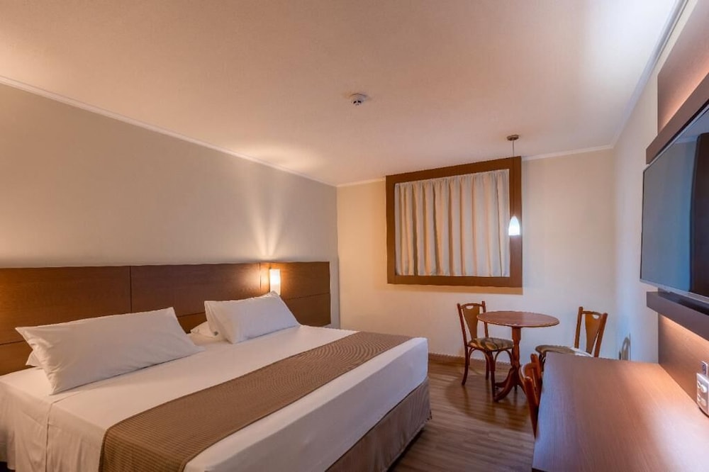 Executive Double Room, 1 King Bed, Private Bathroom, City View