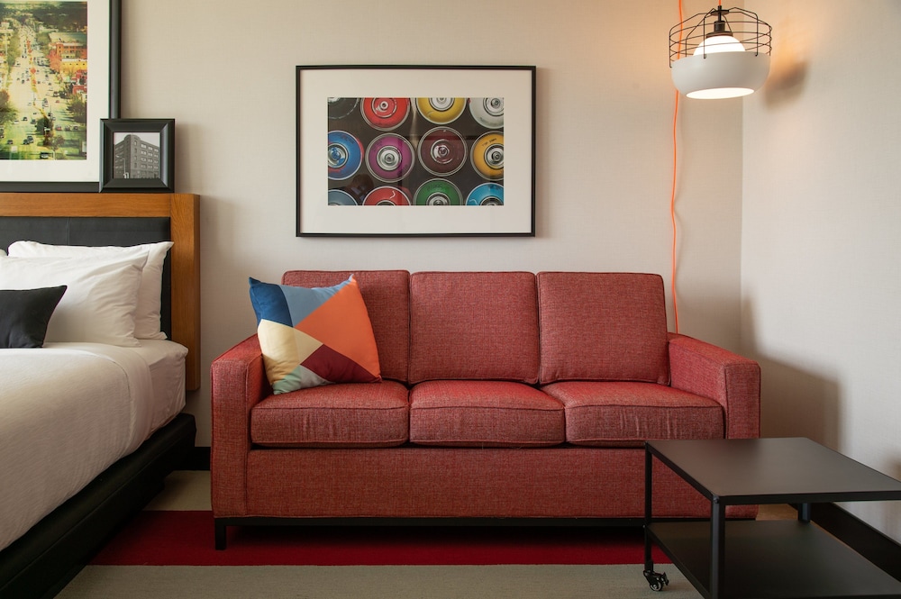 Suite, 2 Queen Beds, Hearing Accessible