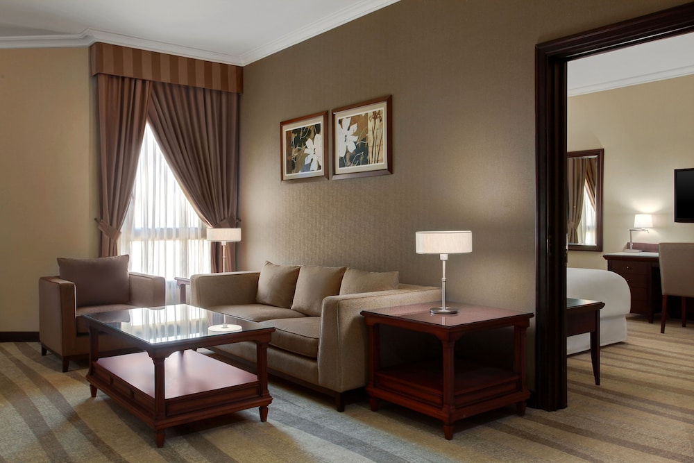 Suite, 1 King Bed, Tower