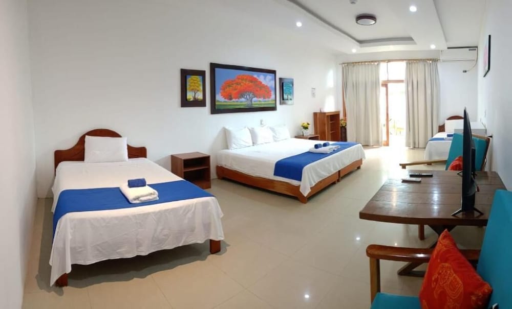Deluxe Quadruple Room, 1 Bedroom, Patio, Pool View photo 1