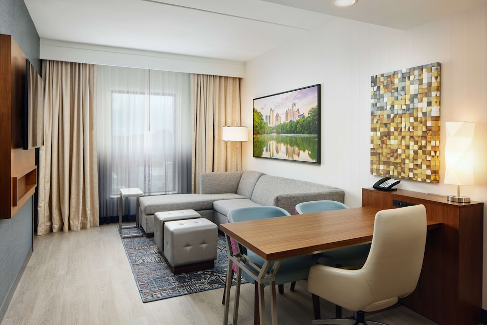 Suite, 2 Queen Beds - Photo 2
