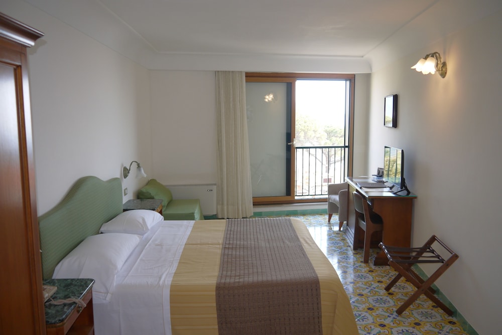 Superior Room, Sea View photo 2