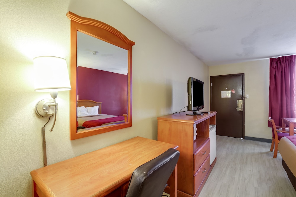 Comfort Room, 2 Double Beds, Non Smoking - Photo 3
