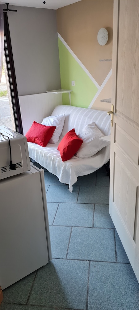 Basic Double Room photo 1