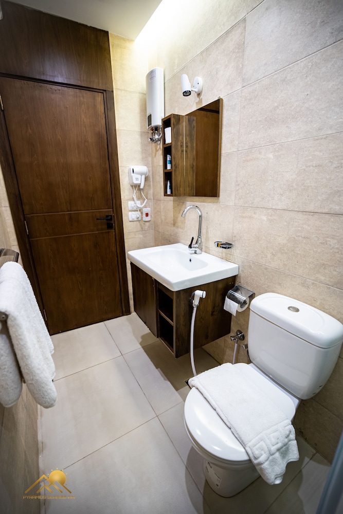 Deluxe Double or Twin Room, Pyramids View - Photo 26