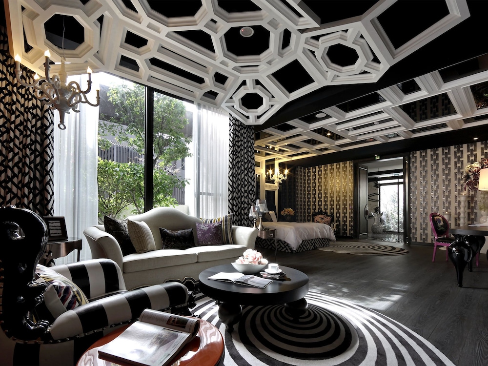 Maple Dance Deluxe Room Suite in 21:00 photo 1