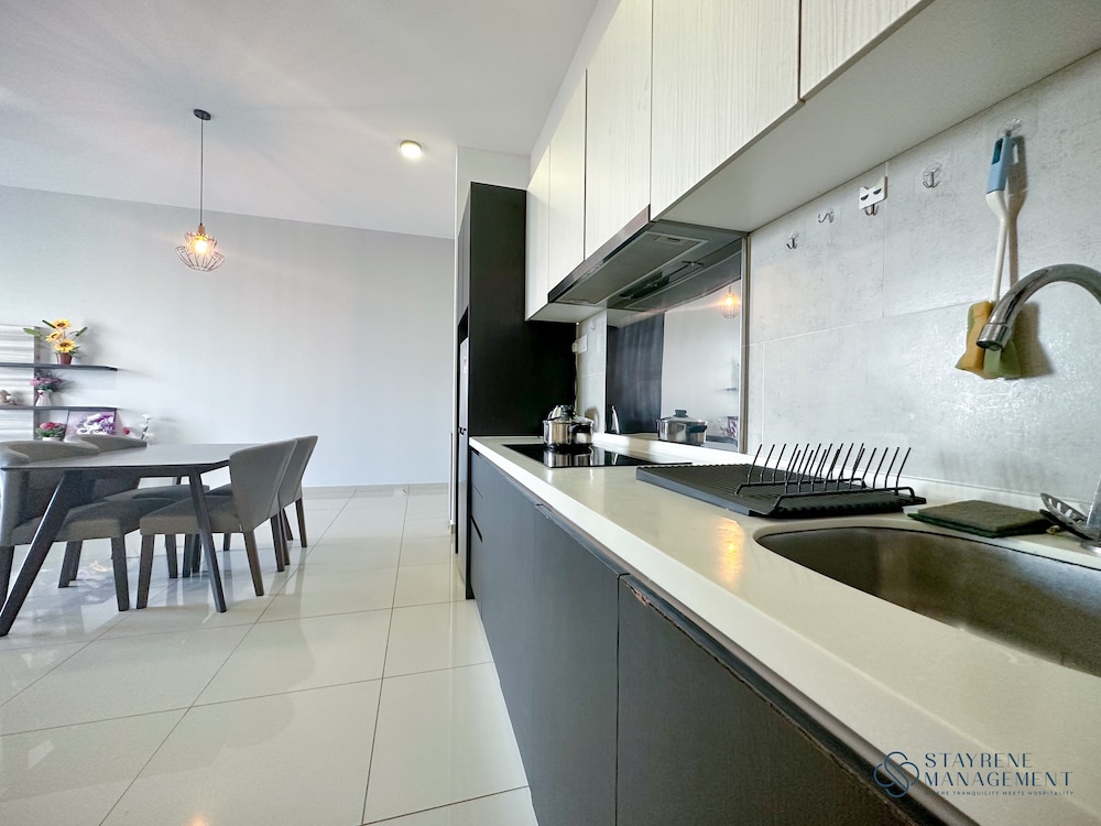 Comfort Apartment, 2 Queen Beds, Sea View - Photo 9