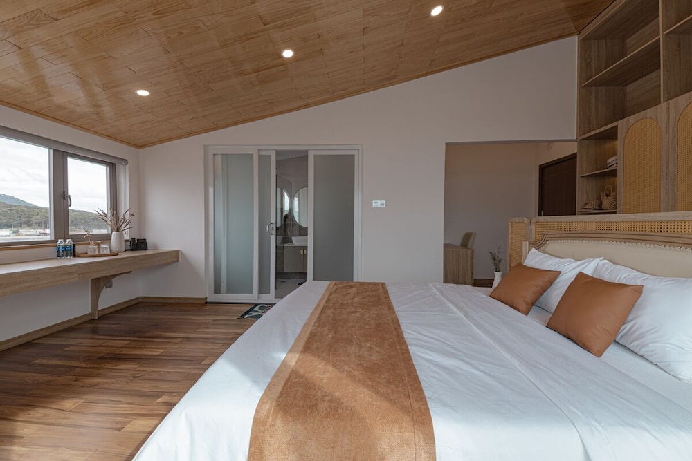 Premier Double Room - Photo 3