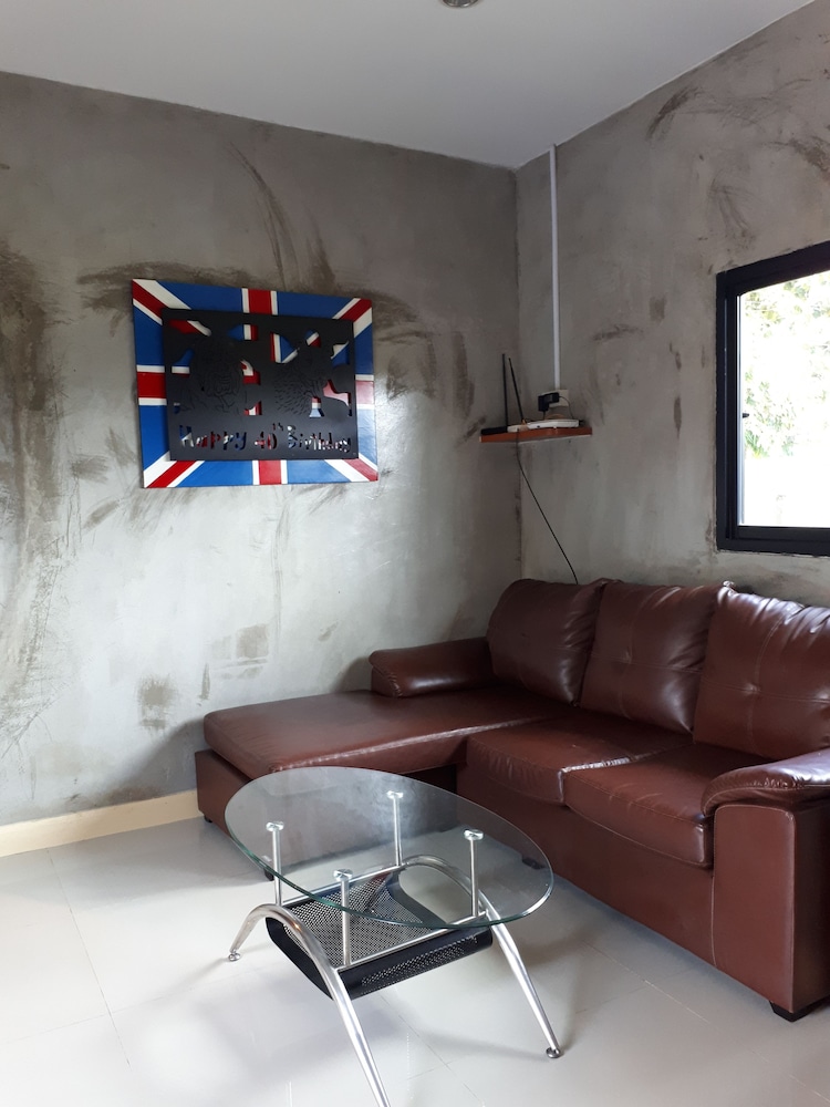 2 Bedrooms Bungalow photo 2