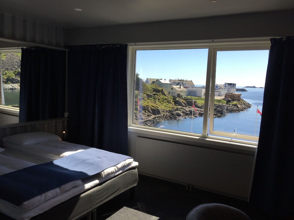 Business Double Room, 1 Queen Bed, Sea View photo 2