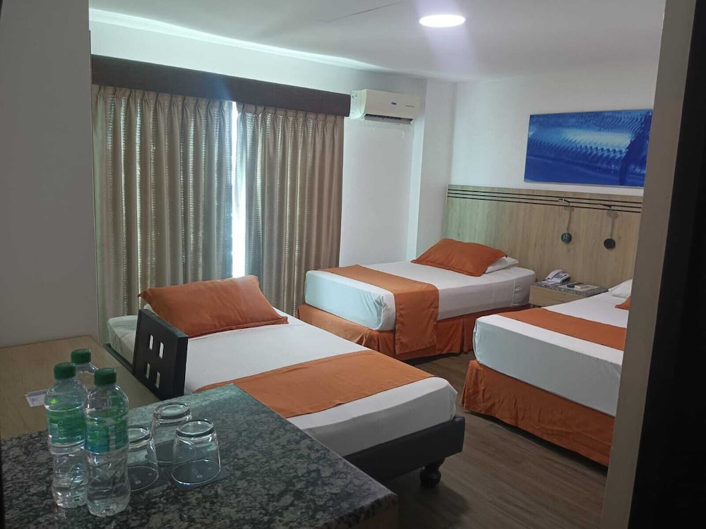 Family Triple Room, Balcony, City View photo 1