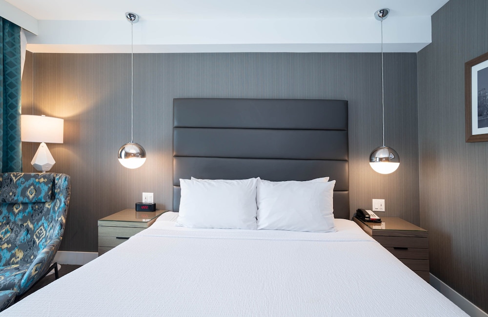Signature Room, 1 King Bed