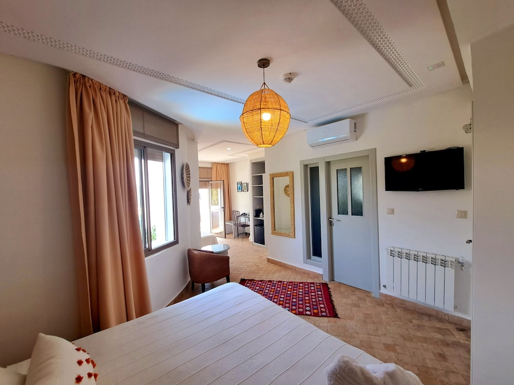 Panoramic Triple Room