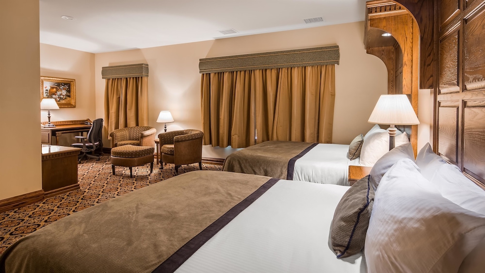 Standard Room, 2 Queen Beds, Non Smoking, Fireplace
