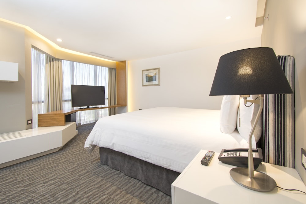 Suite, 1 Bedroom, Balcony, City View (Garden) photo 3