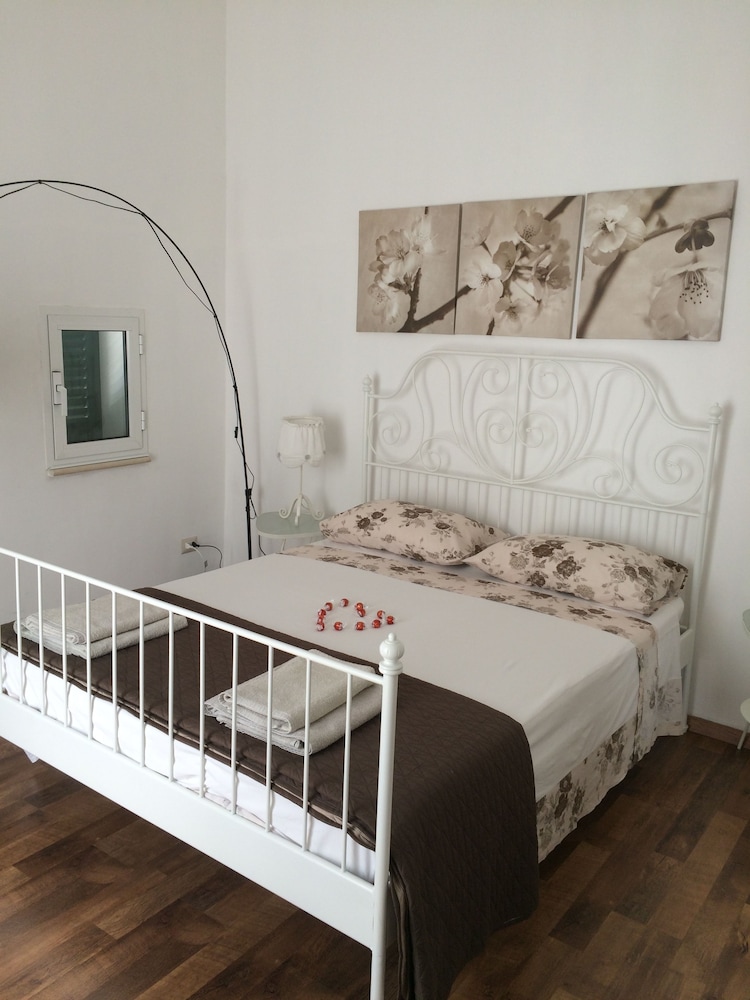 Romantic Triple Room