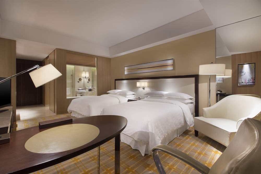 Premium Room, 2 Double Beds, City View photo 2