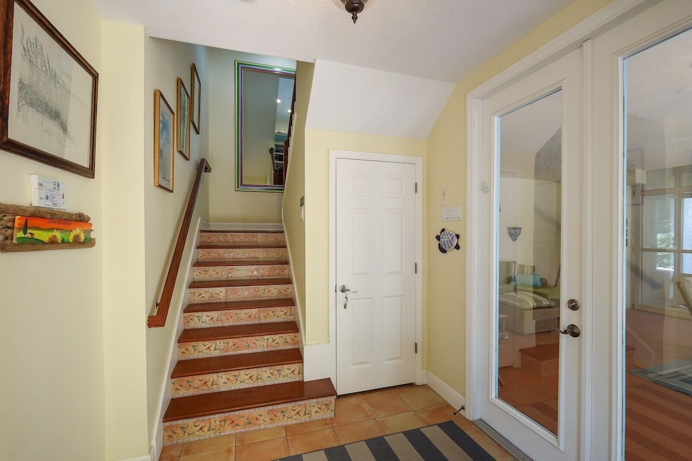 Townhome, 3 Bedrooms photo 2