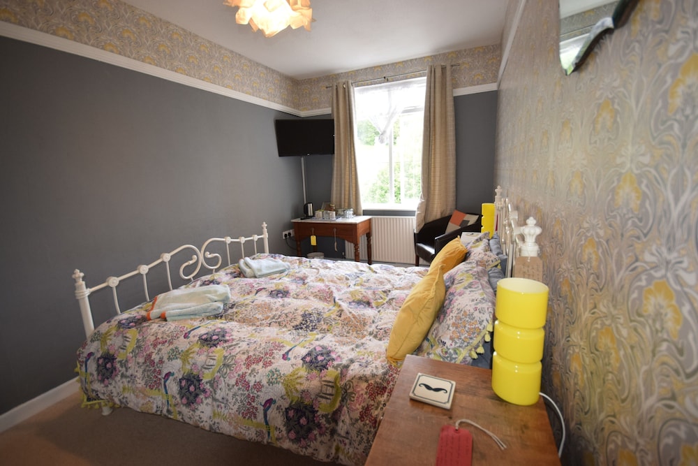 Suite, Private Bathroom (Scenic View)